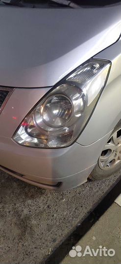 Фара левая Hyundai H1 Grand Starex