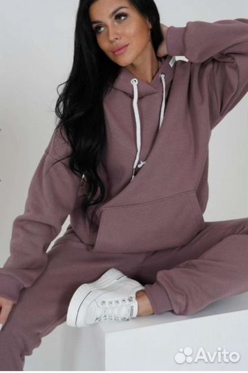 Женский спортивный костюм 48