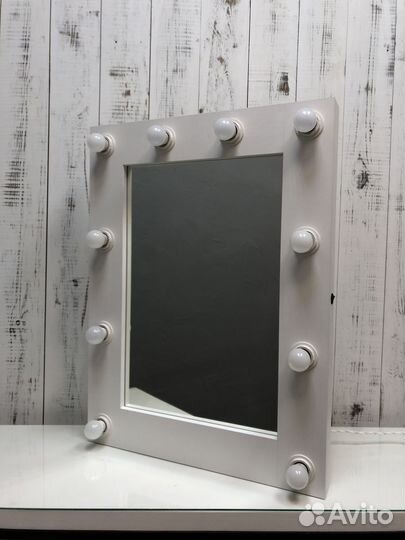 Зеркало с подсветкой
