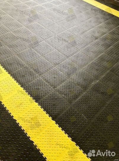 Модульный пол для гаража