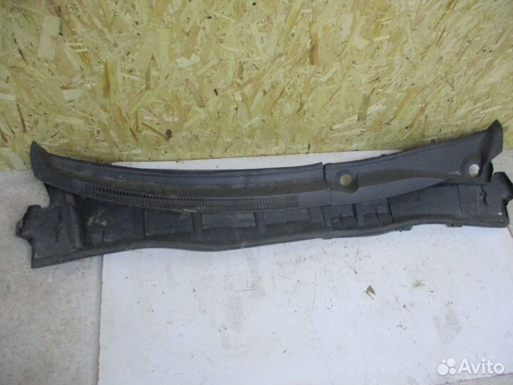 Жабо (левая часть) Тойота Королла 150