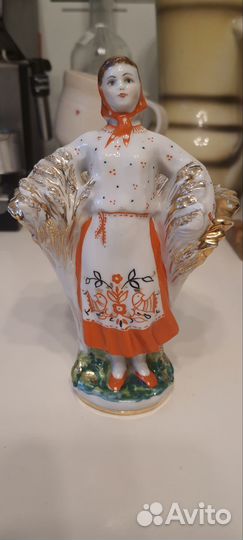 Статуэтка Колхозница (Девушка со снопом) лфз