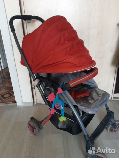 Коляска прогулочная