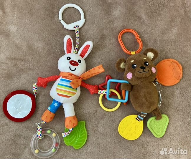 Подвесные игрушки-развивашки в коляску