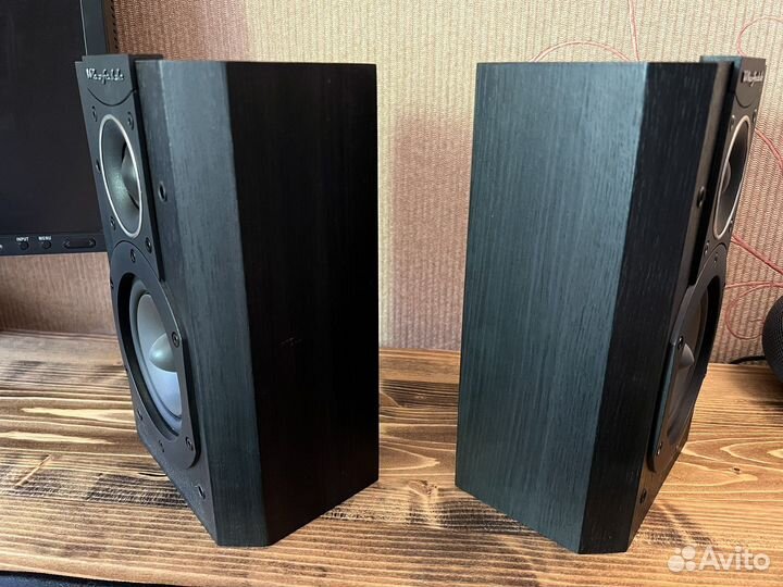 Полочная акустика Wharfedale