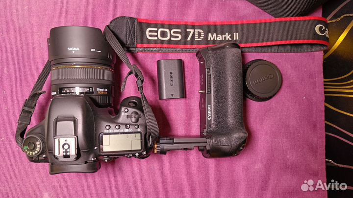Canon 7D mark ll + бат блок BG-E16 оригинал