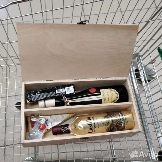 Деревянный ящик