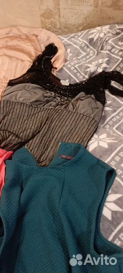 Вещи женские фирменные расшитые пакетом