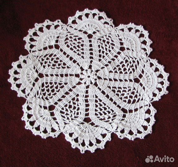 Салфетка, связанная крючком. Ручная работа