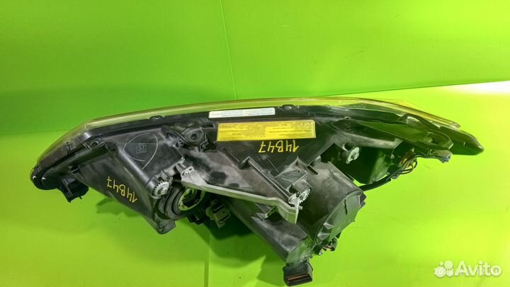 Фара правая для Mitsubishi Outlander XL 2007-2012