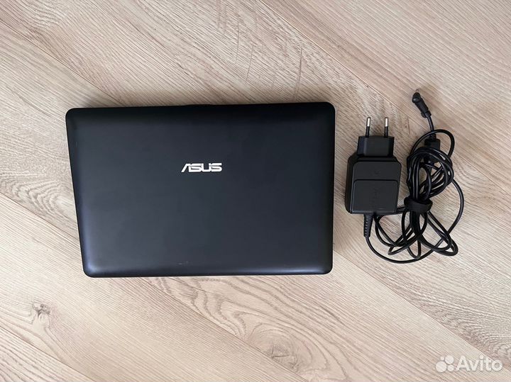 Ноутбук asus