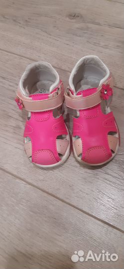 Сандалии для девочки