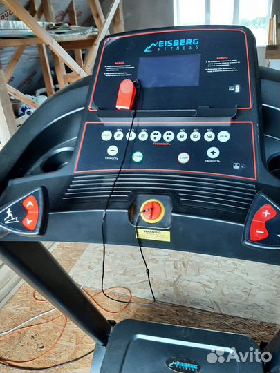 Беговая дорожка eisberg fitness larsen m