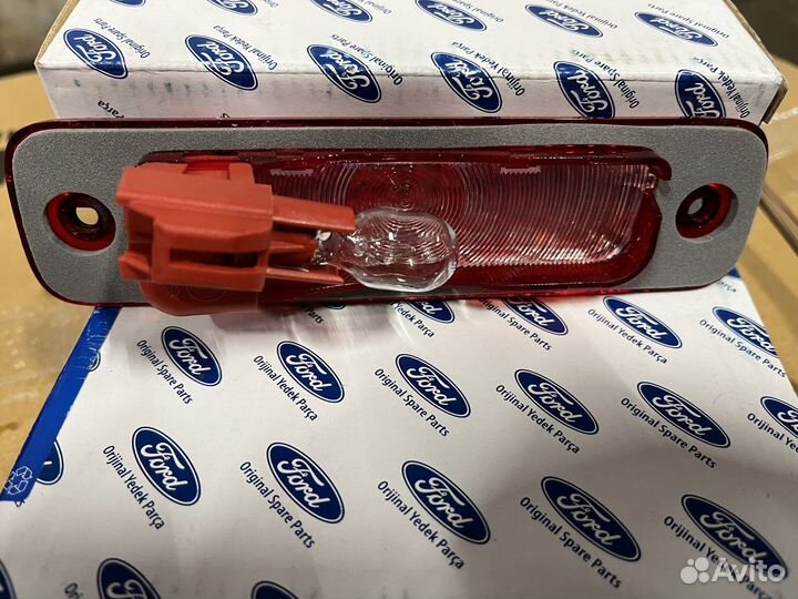 Стоп сигнал верхний Форд Транзит