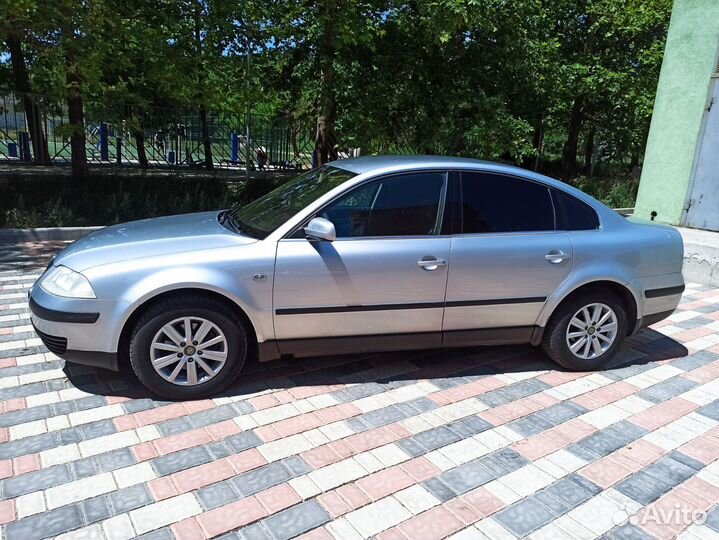 Volkswagen Passat 1.6 МТ, 2001, 384 000 км