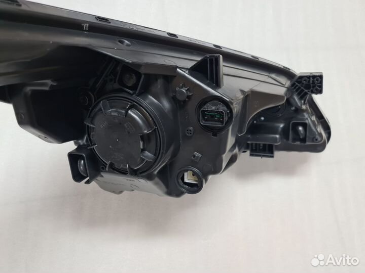 Фара левая Kia Rio 4 рестайлинг 2020