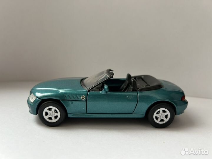 Модель автомобиля welly bmw z3 roadster