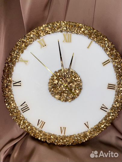 Часы из эпоксидной смолы