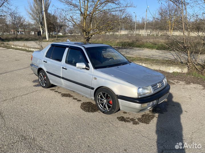Volkswagen Vento 1.8 МТ, 1995, 285 000 км