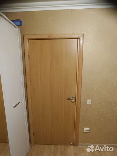 Дверь входная бу деревянная с коробкой