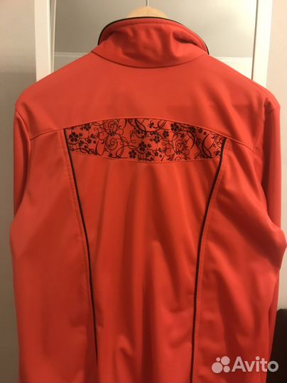 Спортивный костюм женский