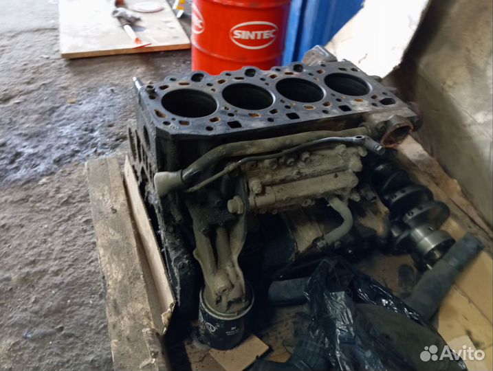 Двигатель автомобильный гранд старекс и запчасти