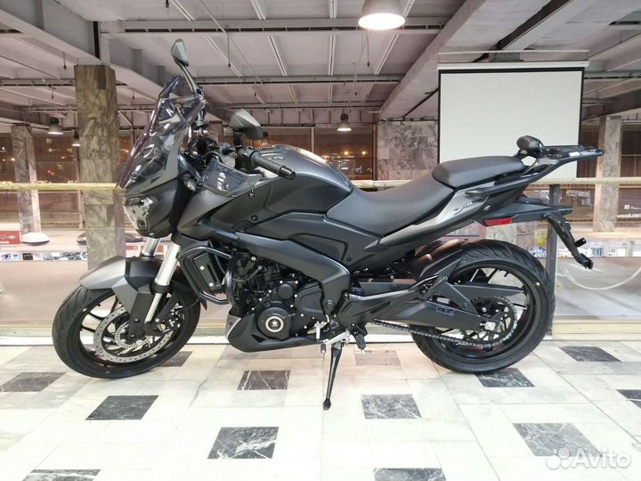 Мотоцикл Bajaj Dominar 400