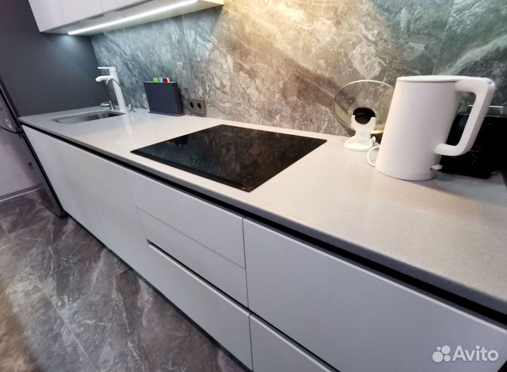 Прямой кухонный гарнитур 