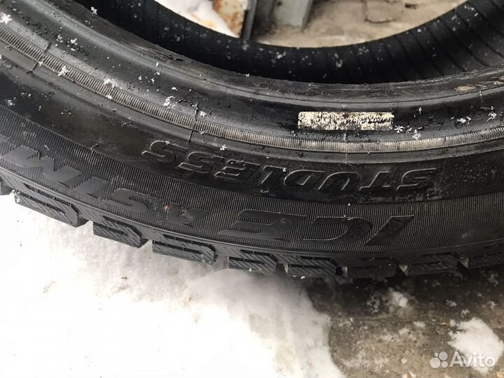 Pirelli Winter Studdable Plus 235/45 R18