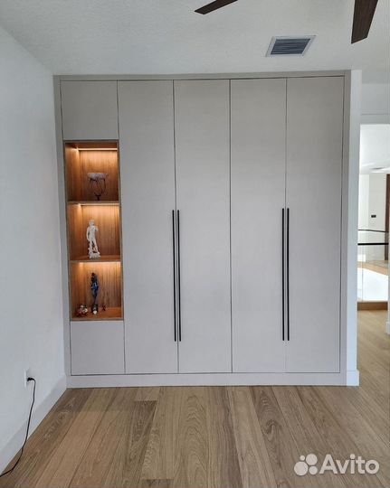 Шкаф с фрезеровкой