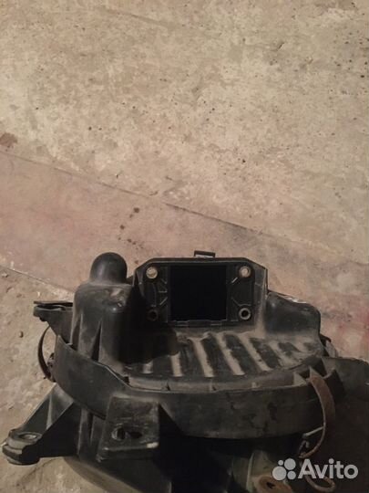 Корпус воздушного фильтра на Тойоту