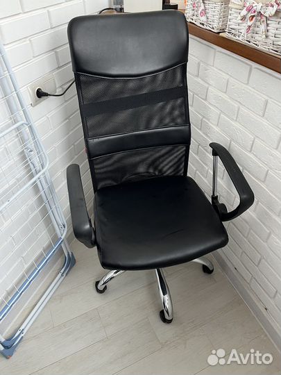 Офисное кресло Defo