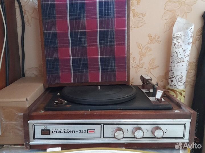 Проигрыватель винила Россия 323 СССР