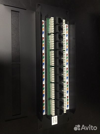 Патч-панель настенная Hyperline PPW-12-8P8C-C5E-FR