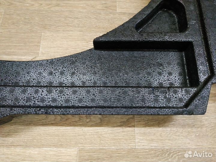 Наполнитель багажника правый Nissan Qashqai