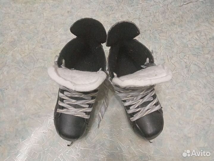 Коньки хоккейные Bauer подростковые