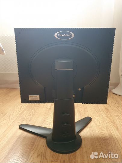 Монитор ViewSonic VP191s с поворотным экраном