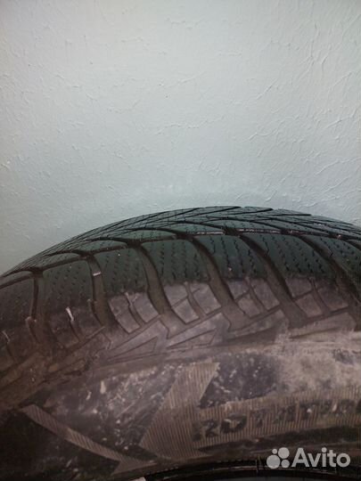 Goodyear UltraGrip Ice 2 215/65 R16 98T