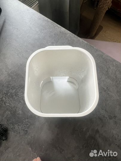 Кормушка для кошек и собак