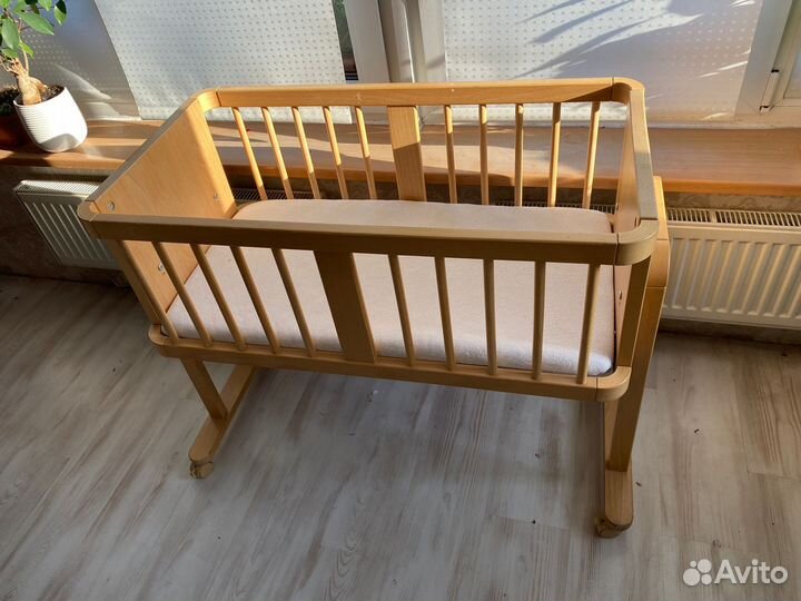 Приставная кроватка