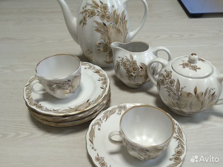 Сервиз фарфоровый кофейный, бокалы