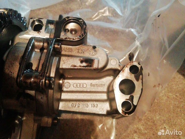 Насос масляный