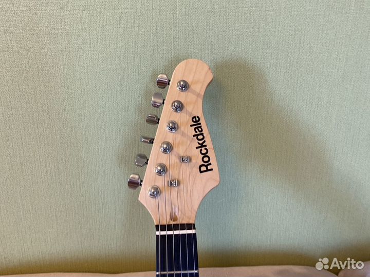 Гитара с комбоусилителем