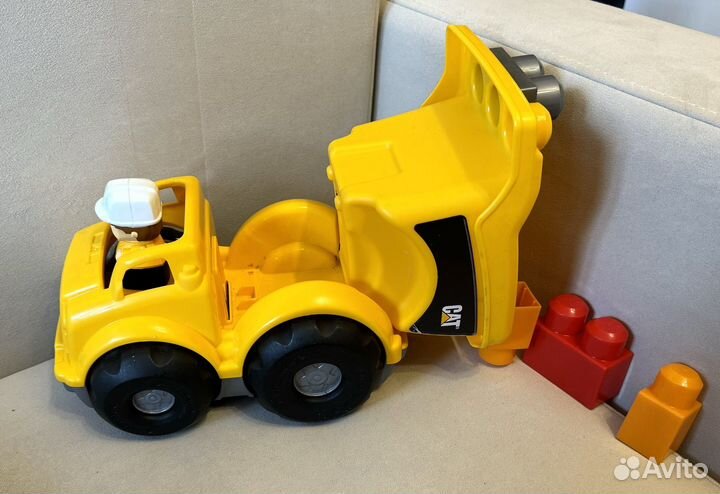 Конструктор Mega Bloks Самосвал малый CAT