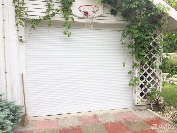 Секционные ворота