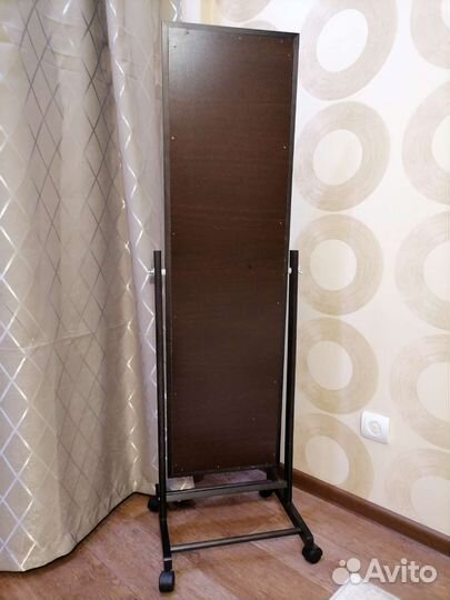 Зеркало напольное leset