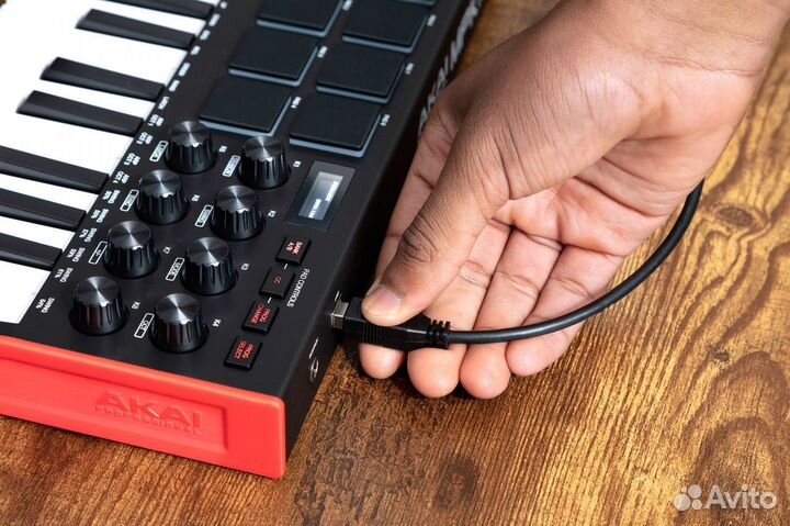 Midi клавиатура akai mpk mini mk3