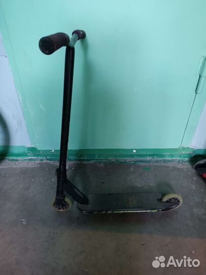 Трюковой самокат duker