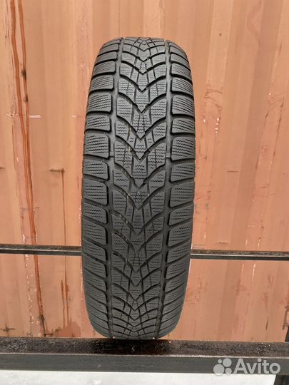 Dunlop SP Winter Sport 4D 215/70 R16