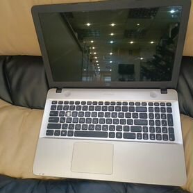 Ноутбук asus D541S